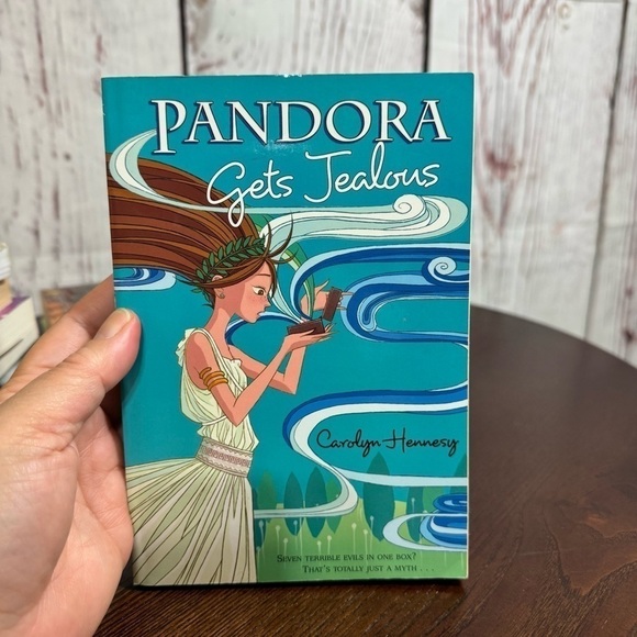 10 books for a young lady.  Emily Windsnap, ED Baker, Janette Rallison etc - Picture 4 of 16